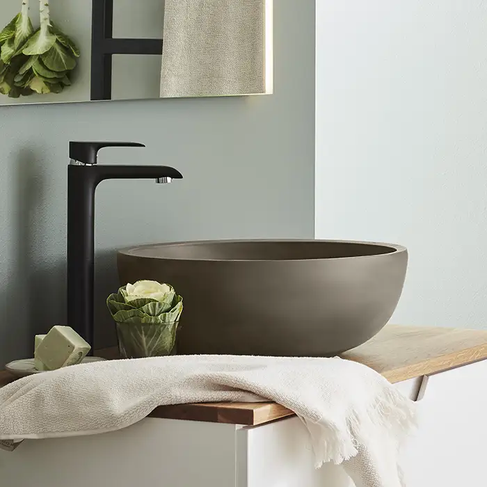 Noro cement freestanding washbasin