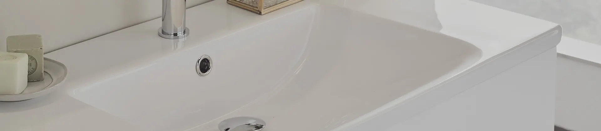 Inset washbasins