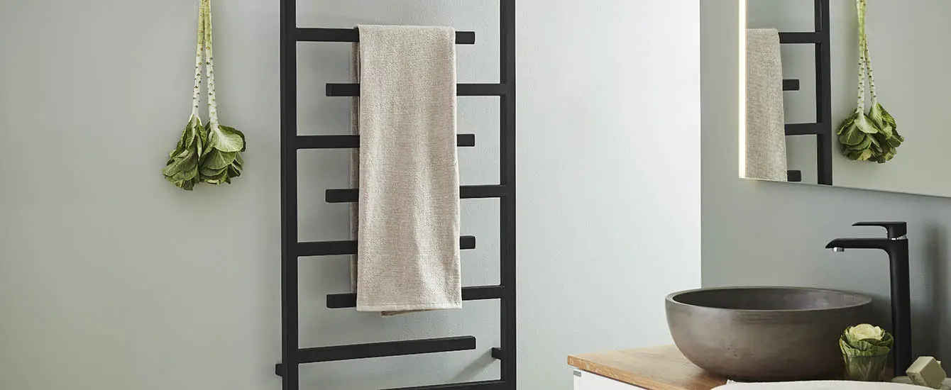 Neo towel warmer