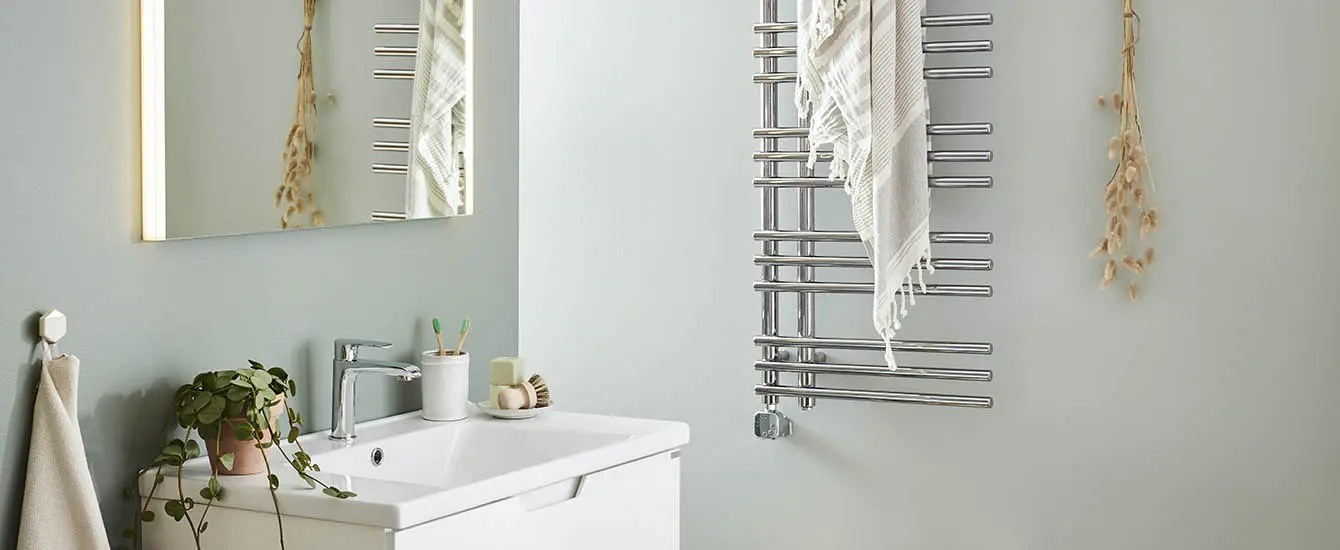 Towel dryer Noro Arc